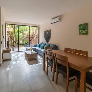 Casa Maple Jungle House 3 Terrace/3 Bedroom Сasa de vacaciones